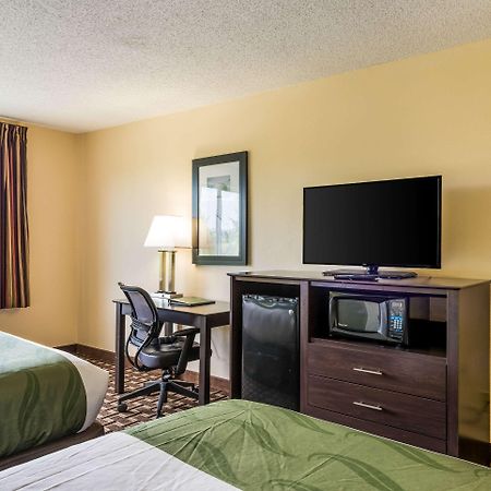 Quality Inn Huntersville near Lake Norman Esterno foto