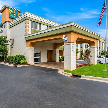 Quality Inn Huntersville near Lake Norman Esterno foto
