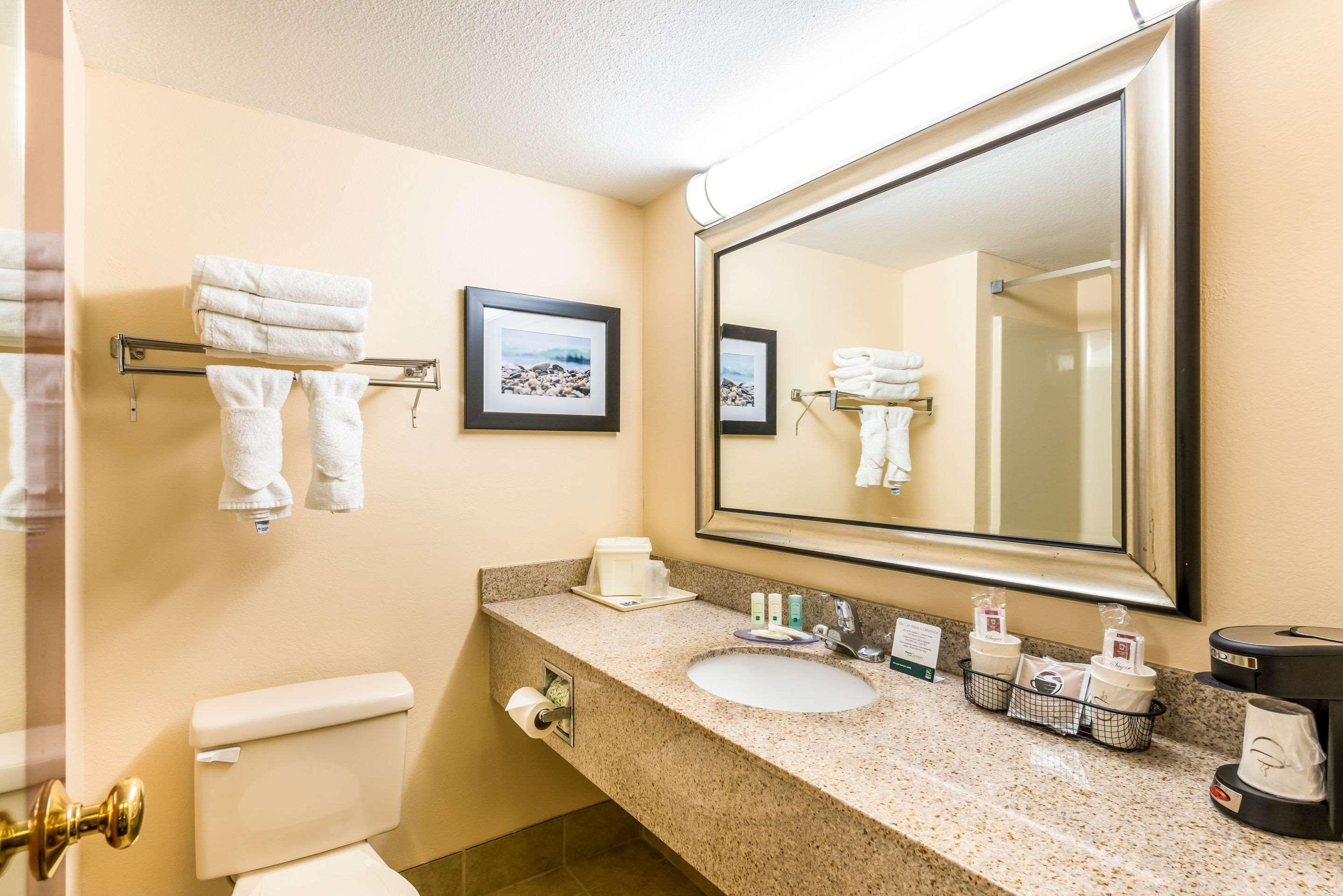 Quality Inn Huntersville near Lake Norman Esterno foto