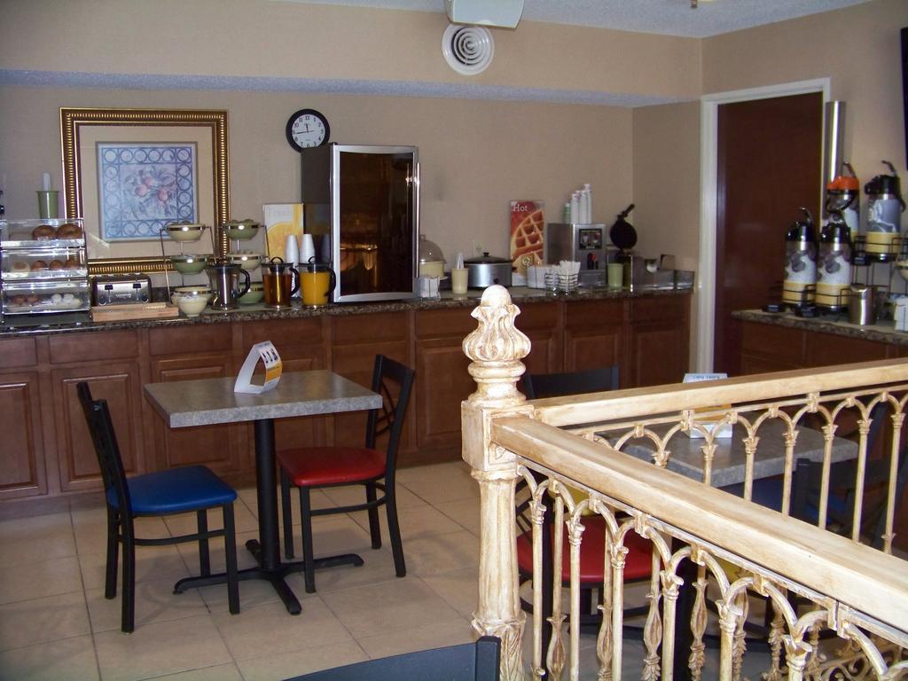Quality Inn Huntersville near Lake Norman Esterno foto