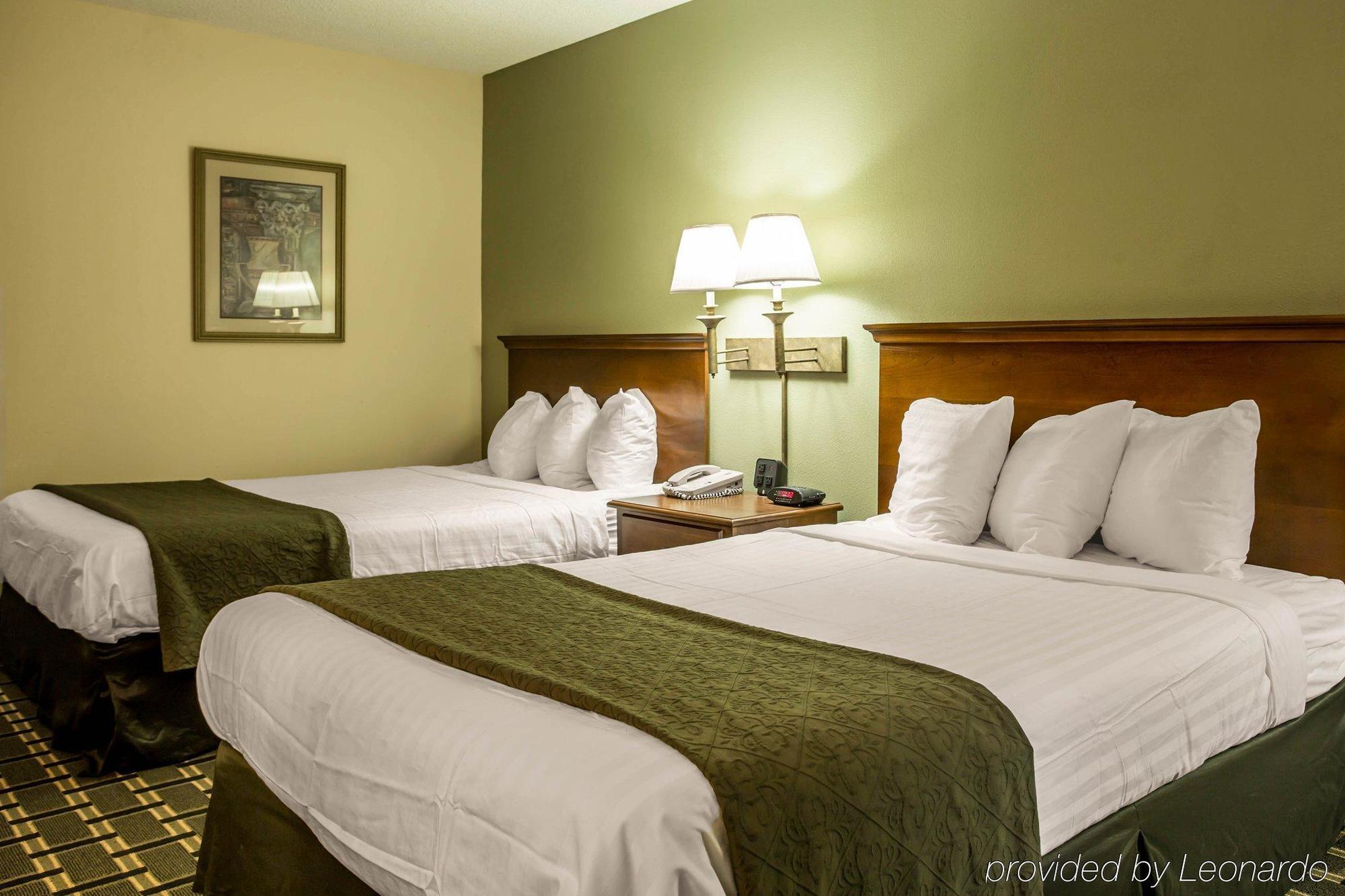 Quality Inn Huntersville near Lake Norman Esterno foto